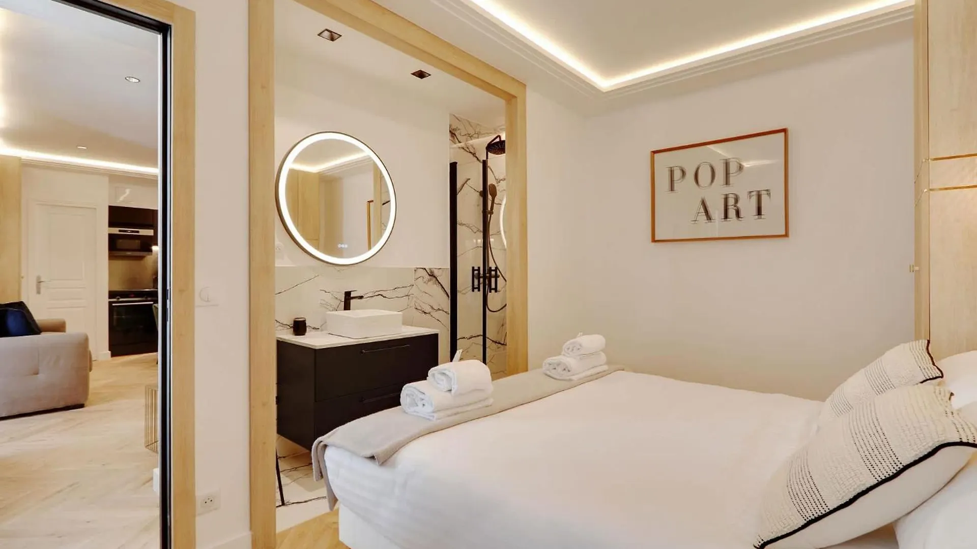 Apartment Spacious Appartement Au Coeur De Paris Fbmar2 France